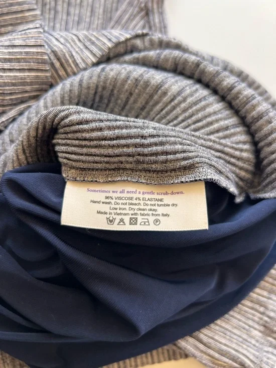 MM Lafleur Gray Ribbed Twist-Front short Dress - Picture 8 of 10